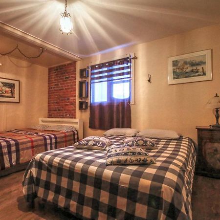 Vieille Maison Rustique Espace Interessant Québec Zewnętrze zdjęcie